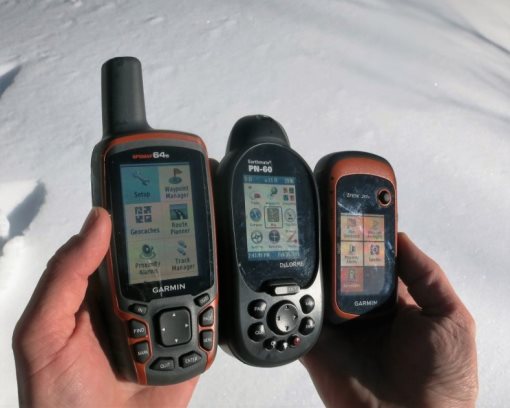 چه جی پی اسی (GPS) برای کوهنوردی و طبیعت‌گردی مناسب‌تر است؟